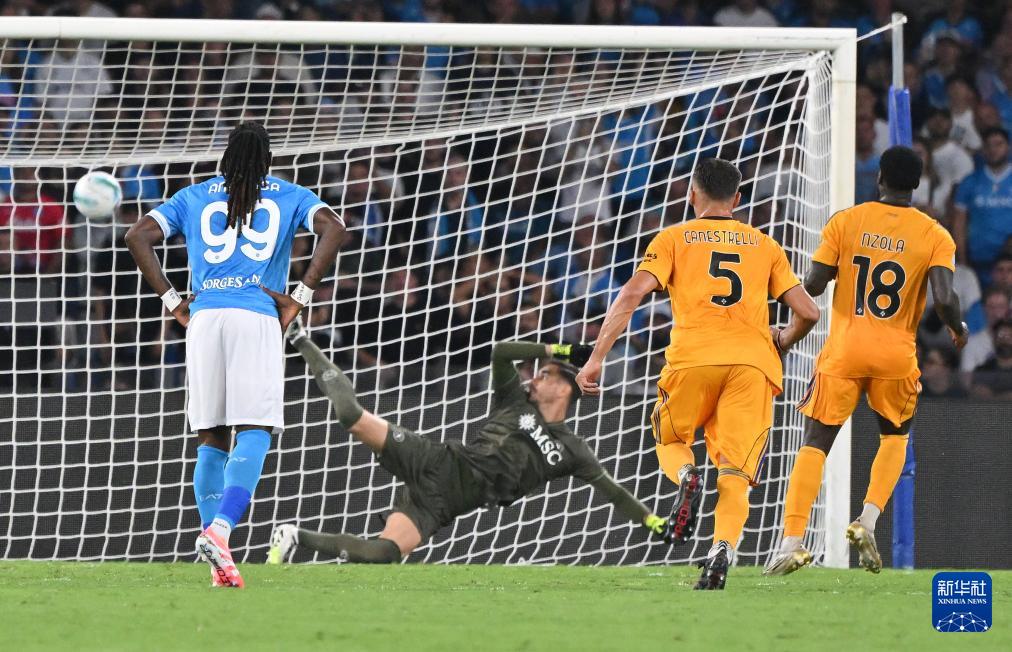 img, 不勒斯队球, 赛第四轮比