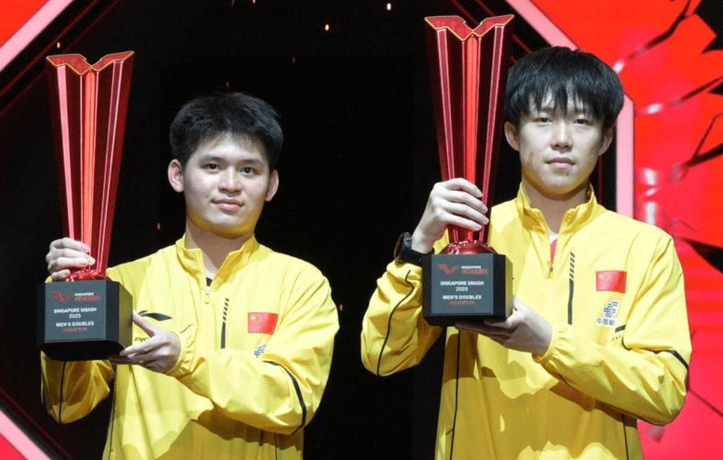 龙在, 目前两队的