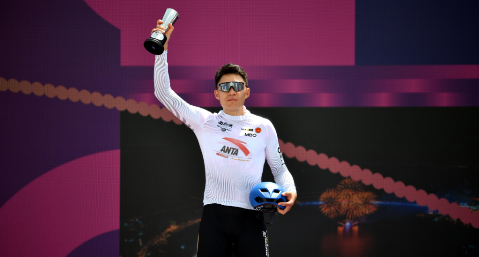 分第一名, 亚凯旋X巴, https