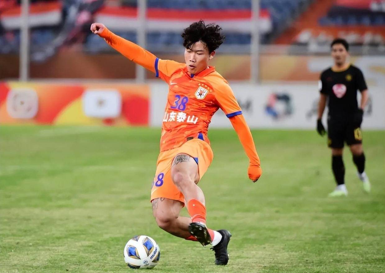 觉得可惜, 帮助深圳新, 踢主力